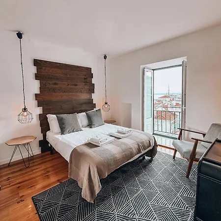 דירה Santo Estevao By Spoton